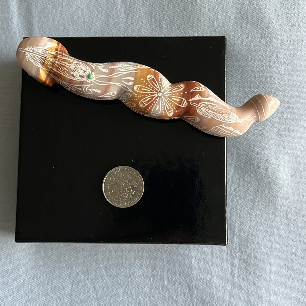 Hand crafted stone - Picture 3 of 3